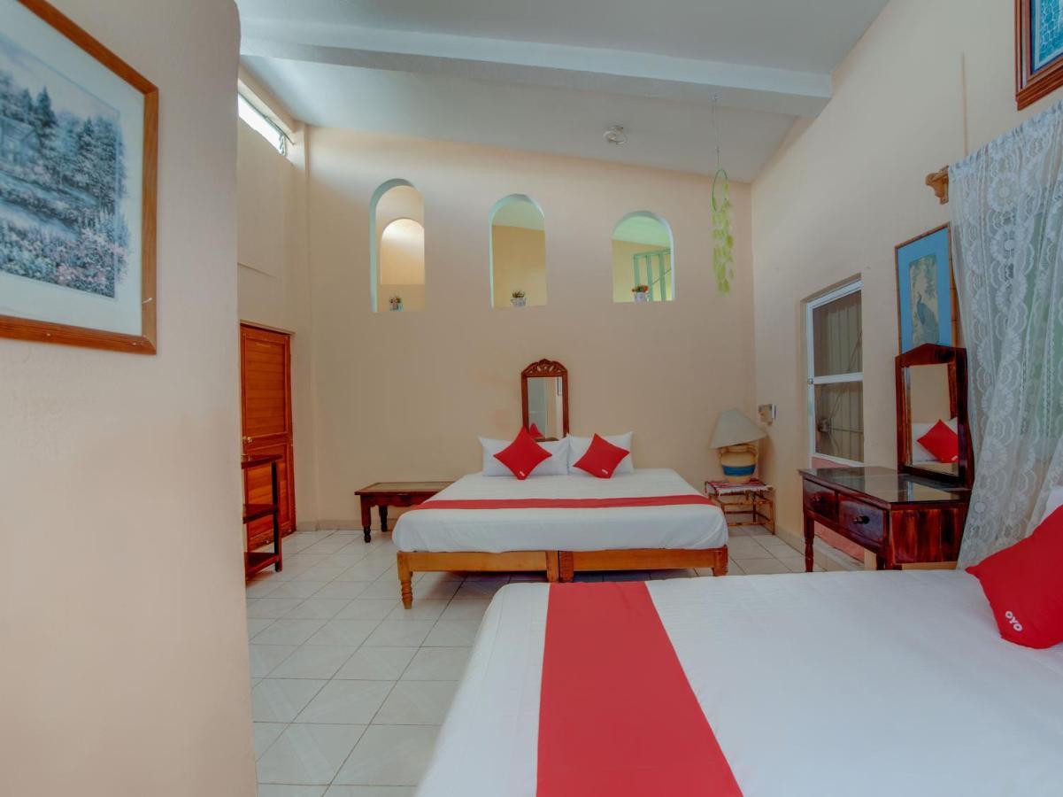 Oyo Hotel Casa Ada Zihuatanejo Exteriör bild