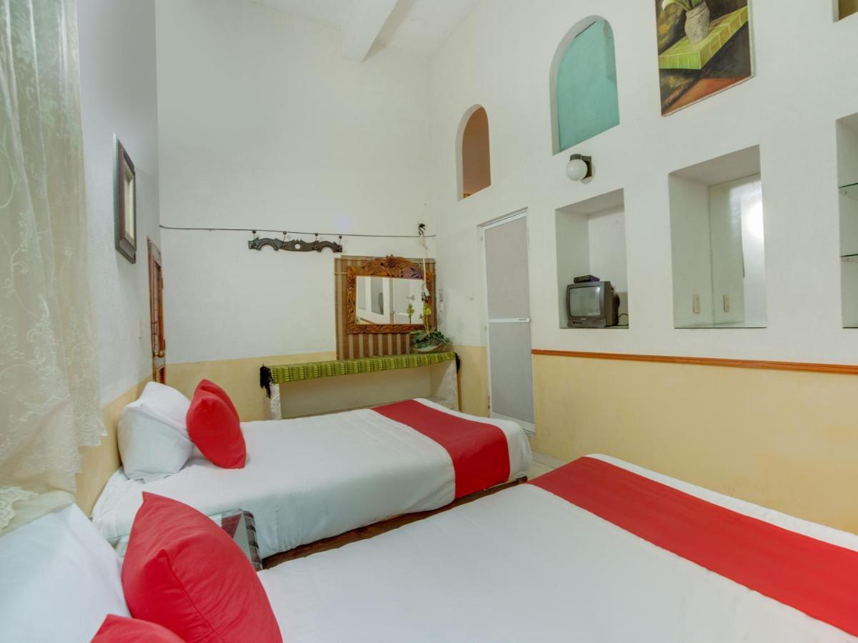 Oyo Hotel Casa Ada Zihuatanejo Exteriör bild